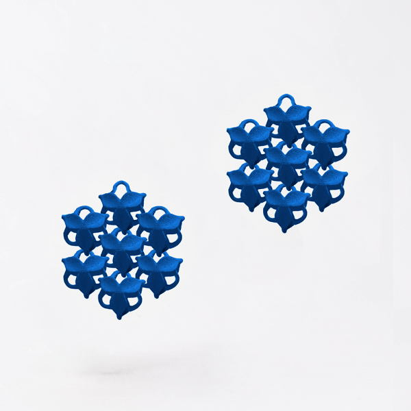 FABNORA Fabnora Blossom Ohrring-Anhänger Mini Royal Blue FB8PE-03RO in Ravensburg